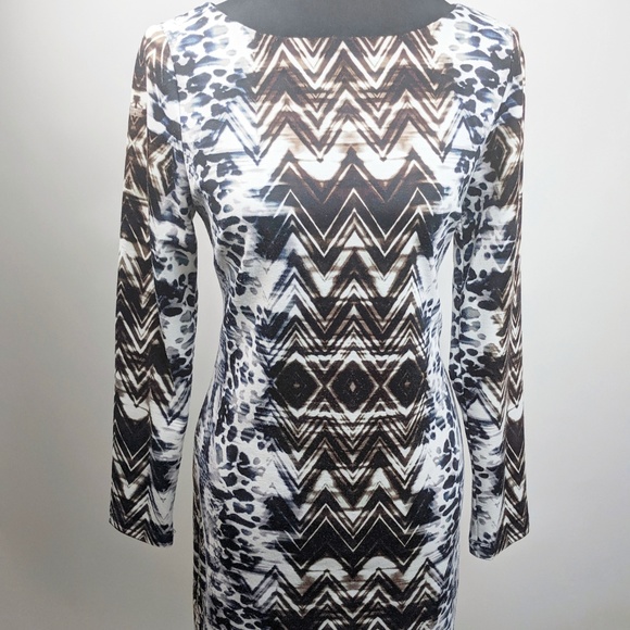 VINCE CAMUTO Abstract Print Dress - Picture 3 of 8